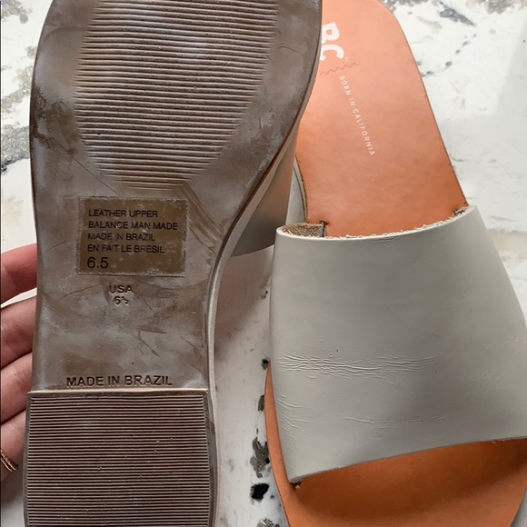 Sandals - Picture 3 of 3